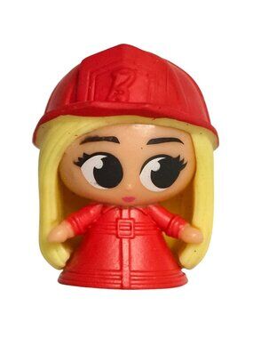 Barbie Fash'ems Firewoman Series 1 Squishy 2" Collectible Mash'ems Figure